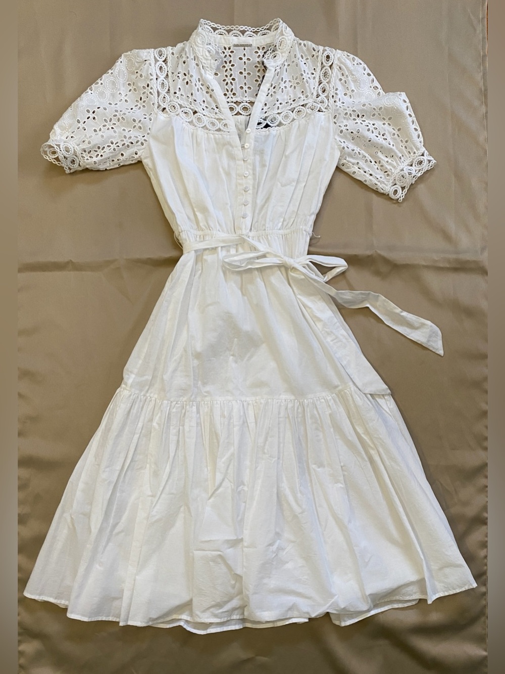 ☀️Elie Tahari White Cotton Eyelet Short Sleeve Midi Maxi Button Tiered Dress XS